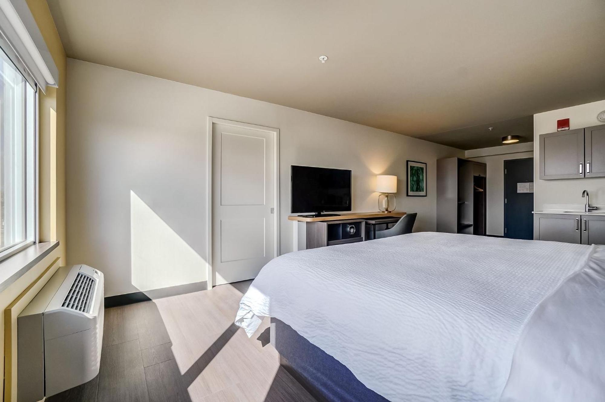 - Ottawa By Ihg 3*