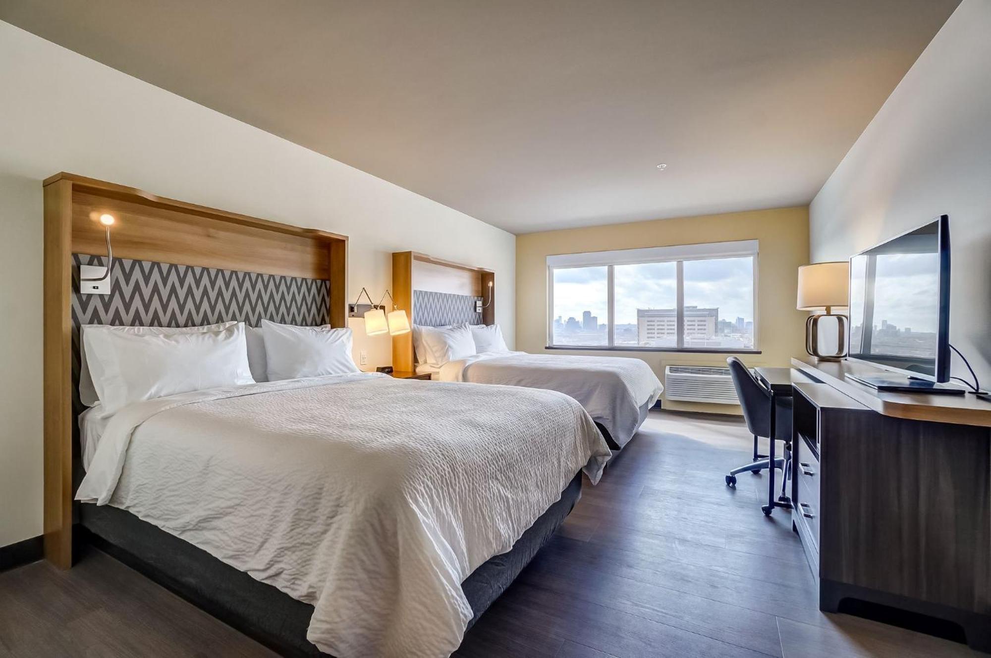 - Ottawa By Ihg Hotel